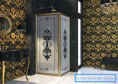 Ducha de lujo en bronce para los interiores más sofisticados. Ducha de lujo en bronce para los interiores más sofisticados.
