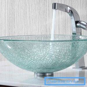El sistema de tipo de superficie es prácticamente un tazón o tazón sobre el que fluye el agua. El sistema de tipo de superficie es prácticamente un tazón o tazón sobre el que fluye el agua.