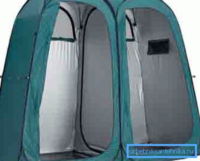 Carpa plegable con aseo y ducha de camping. Carpa plegable con aseo y ducha de camping.