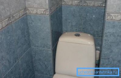 1006 Ocultamos tuberías en el baño.
