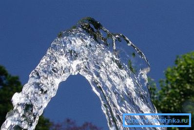 Bueno - fuente de agua confiable Bueno - fuente de agua confiable
