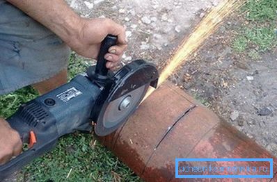 Primero necesitas cortar la pieza deseada para el cuerpo. Primero necesitas cortar la pieza deseada para el cuerpo.