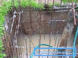 Construimos jaulas de refuerzo. Construimos jaulas de refuerzo.