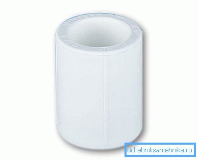 Elemento plástico estándar, que se utiliza en autopistas adhesivas o soldadas. Elemento plástico estándar, que se utiliza en autopistas adhesivas o soldadas.