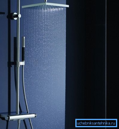 Grifo de ducha en rack: una gran elección en cualquier interior. Grifo de ducha en rack: una gran elección en cualquier interior.