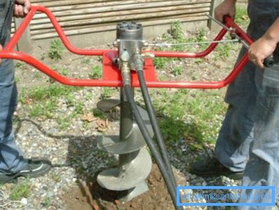 Este taladro puede alcanzar la marca de 20-30 metros, no más. Este taladro puede alcanzar la marca de 20-30 metros, no más.