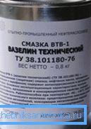 La vaselina técnica tiene ciertas diferencias con el material utilizado en los cosméticos y se utiliza para reducir la fricción al instalar tuberías de alcantarillado de PVC La vaselina técnica tiene ciertas diferencias con el material utilizado en los cosméticos y se utiliza para reducir la fricción al instalar tuberías de alcantarillado de PVC