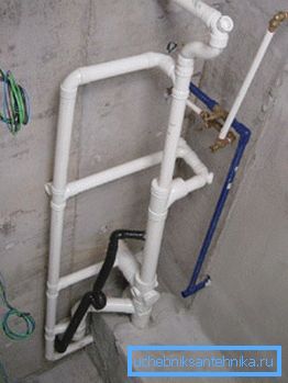 Pipe PE 100 SDR 21 en el apartamento. Pipe PE 100 SDR 21 en el apartamento.