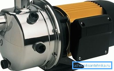 Bomba centrífuga autocebante con eyector incorporado. Bomba centrífuga autocebante con eyector incorporado.