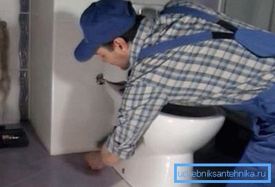 Instalación de un inodoro de cerámica Instalación de un inodoro de cerámica