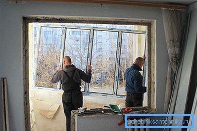 Instalación de una ventana de metal Instalación de una ventana de metal
