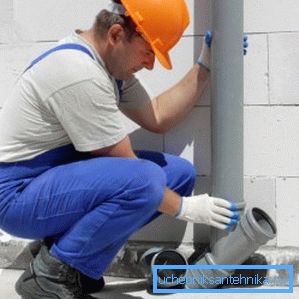 Instalación de tubería de plástico. Instalación de tubería de plástico.