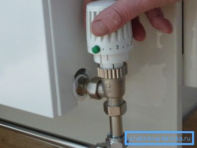 Instalar controles de temperatura le permite configurar la temperatura para una estancia cómoda. Instalar controles de temperatura le permite configurar la temperatura para una estancia cómoda.