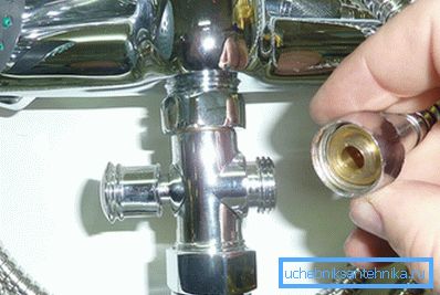 Grifo de baño puede ser reparado de forma independiente. Grifo de baño puede ser reparado de forma independiente.