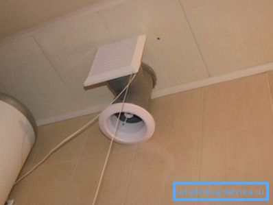 Ventilación del extractor del baño. Ventilación del extractor del baño.