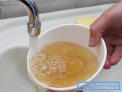 Agua rica en hierro Agua rica en hierro