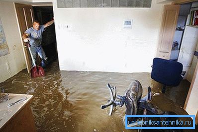 Agua en el sotano