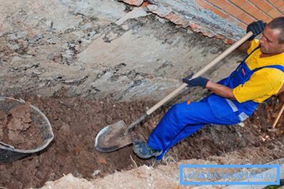 1217 La trinchera está siendo excavada