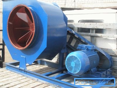 Soplador de aire de tipo centrífugo de alto rendimiento. Soplador de aire de tipo centrífugo de alto rendimiento.