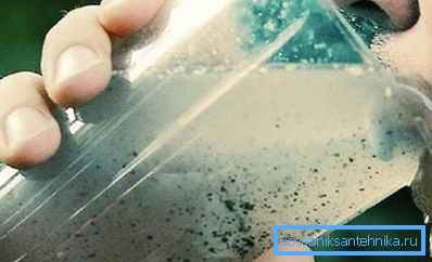 El fluido bien contaminado es peligroso para la salud humana. El fluido bien contaminado es peligroso para la salud humana.