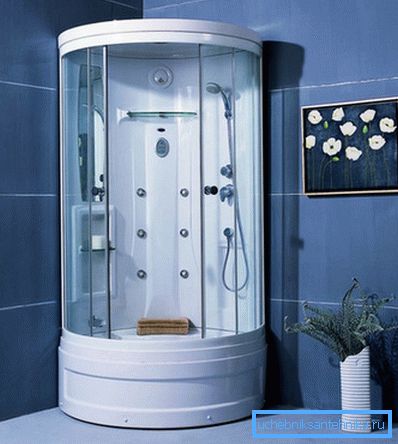 Los modelos de cabina cerrada se completan con paletas de polímero.