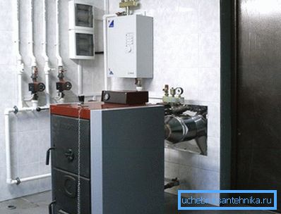 Reemplazar el agua con vapor caliente requiere una modificación seria de todos los componentes y ensamblajes. Reemplazar el agua con vapor caliente requiere una modificación seria de todos los componentes y ensamblajes.