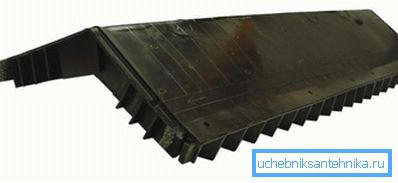 Elemento de fábrica con huecos. Elemento de fábrica con huecos.